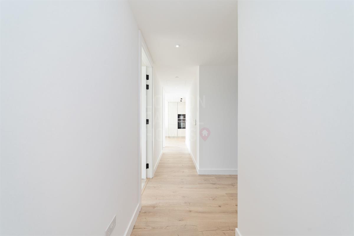 Valencia Tower, 3 Bollinder Place, LONDON